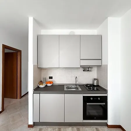 Bilocale Con Terrazzo E Box Auto Su Richiesta Apartment *