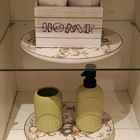 Bilocale Con Terrazzo E Box Auto Su Richiesta * コモ