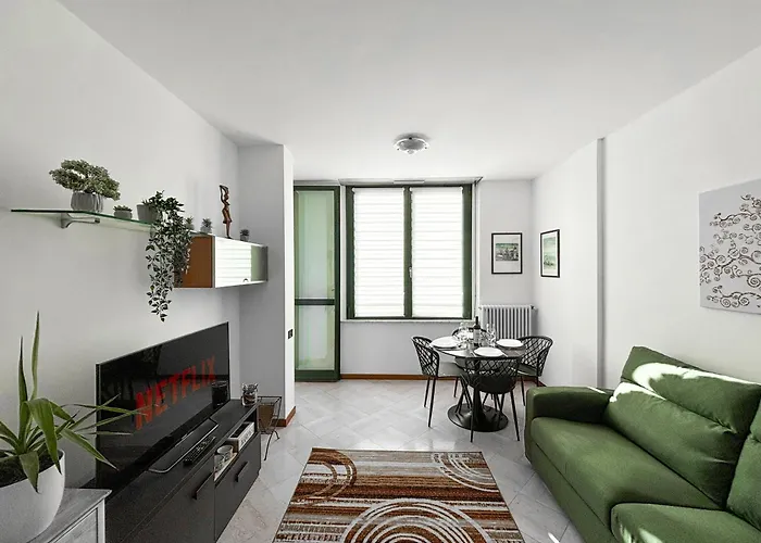 Bilocale Con Terrazzo E Box Auto Su Richiesta Apartamento Como