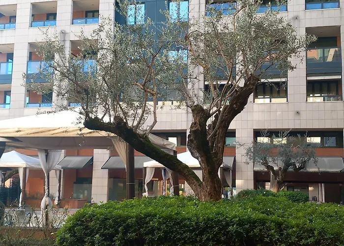 Bilocale Con Terrazzo E Box Auto Su Richiesta *